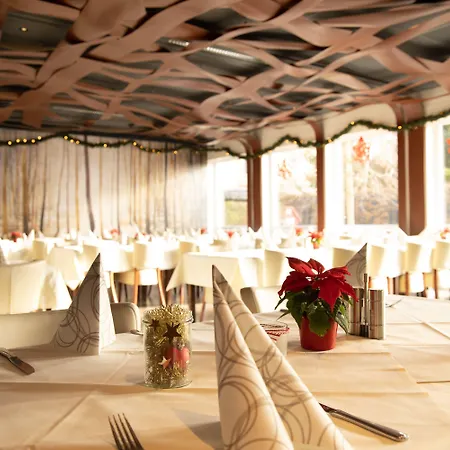 Bergwirtschaft Wilder Mann Und Restaurant Hotel Dresda