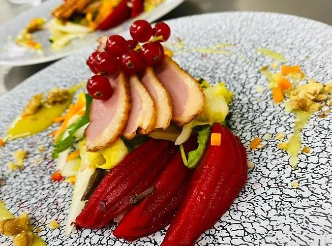 Отель Bergwirtschaft Wilder Mann Und Restaurant 4*