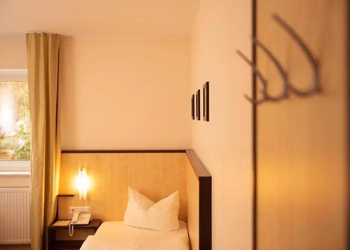 Bergwirtschaft Wilder Mann Und Restaurant 4*