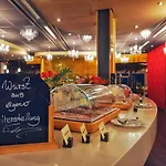 Bergwirtschaft Wilder Mann Und Restaurant 4*