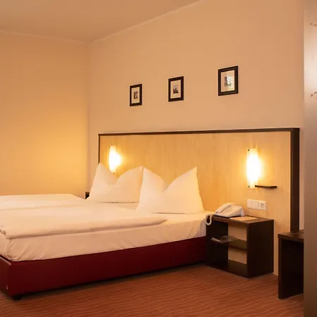 Hotel Bergwirtschaft Wilder Mann Und Restaurant Dresda