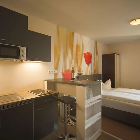 Bergwirtschaft Wilder Mann Und Restaurant Hotel Dresden