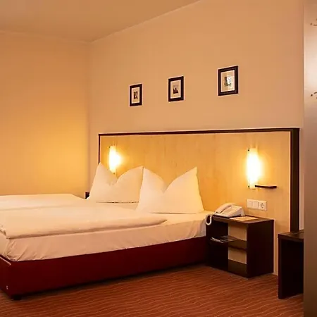 Bergwirtschaft Wilder Mann Und Restaurant Hotel 4*