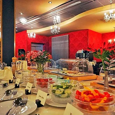 Bergwirtschaft Wilder Mann Und Restaurant 4*