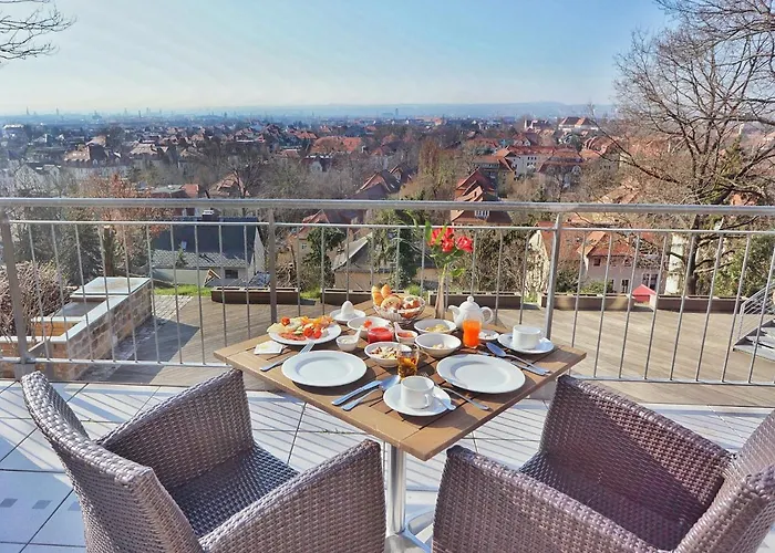 Bergwirtschaft Wilder Mann Und Restaurant Hotel Drezno