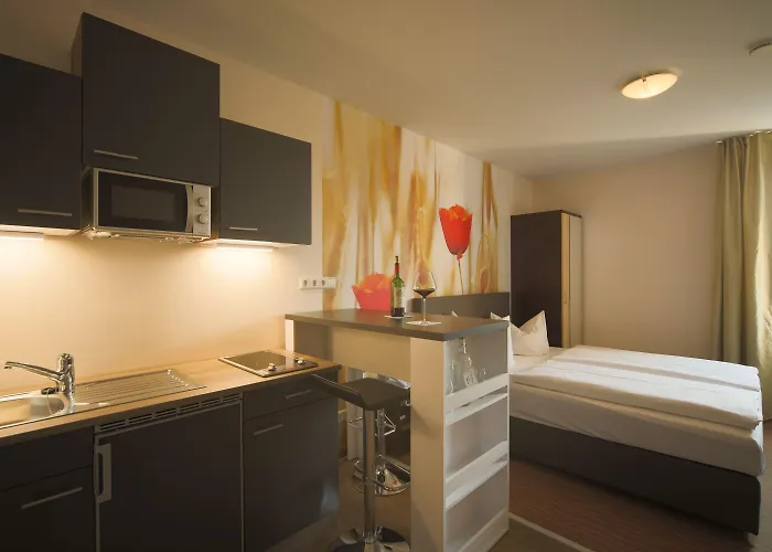 Bergwirtschaft Wilder Mann Und Restaurant Hotel Drezno